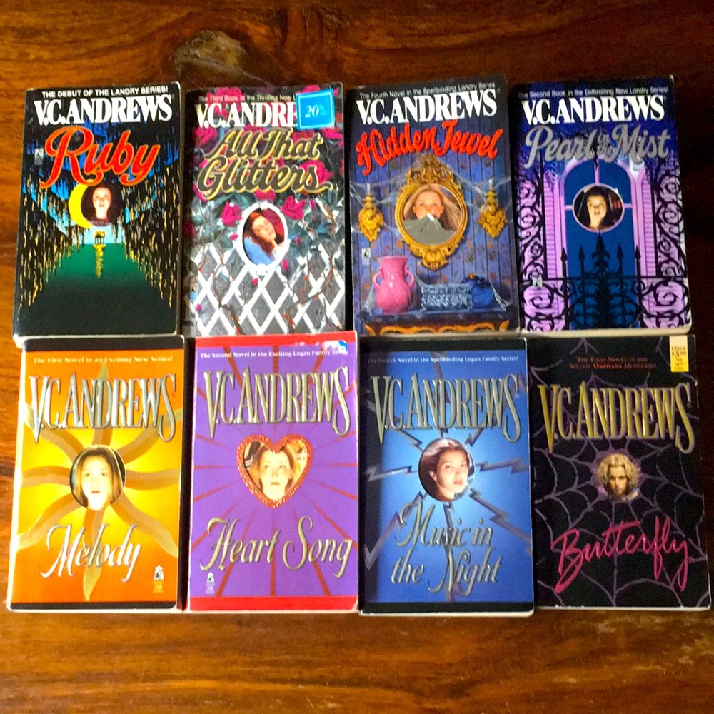 8 VC Andrews Mixed Vintage Used Paperback Books (Lot of 8) 90s Landry 1-4 + more